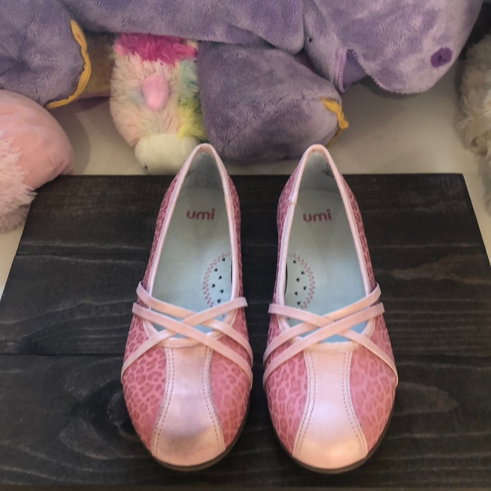 Girl’s Shoes